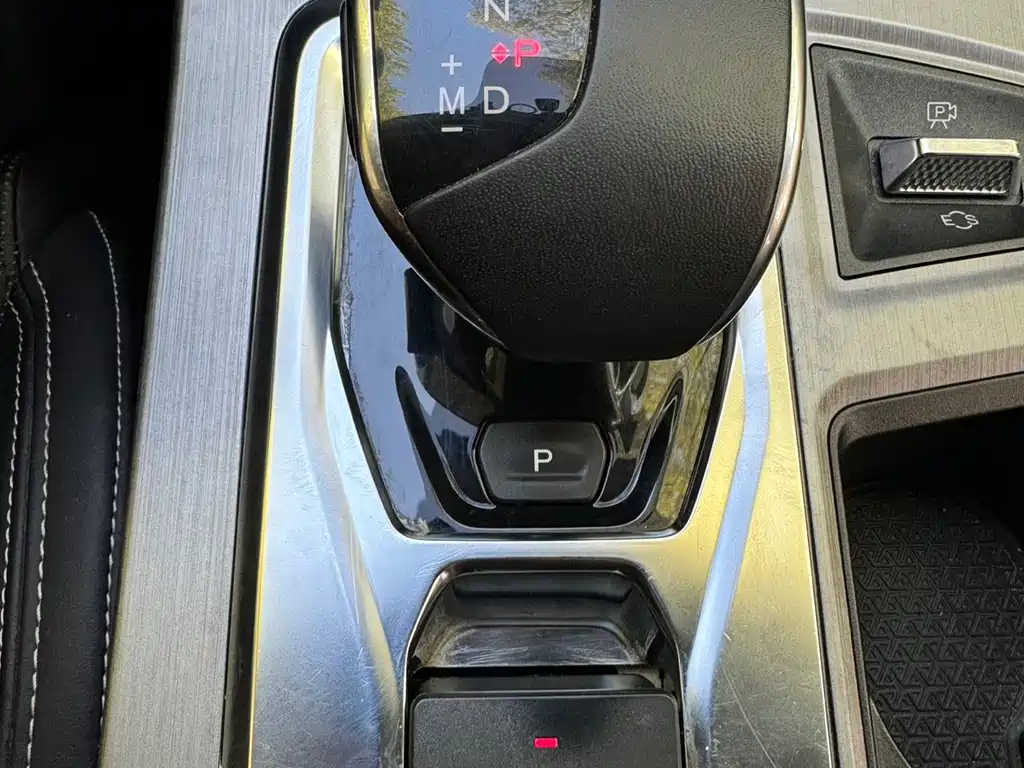 Jietu X70 PLUS 2021 facelift 1.5T DCT Mountain PRO 7 seats купить на сайте DeffCars