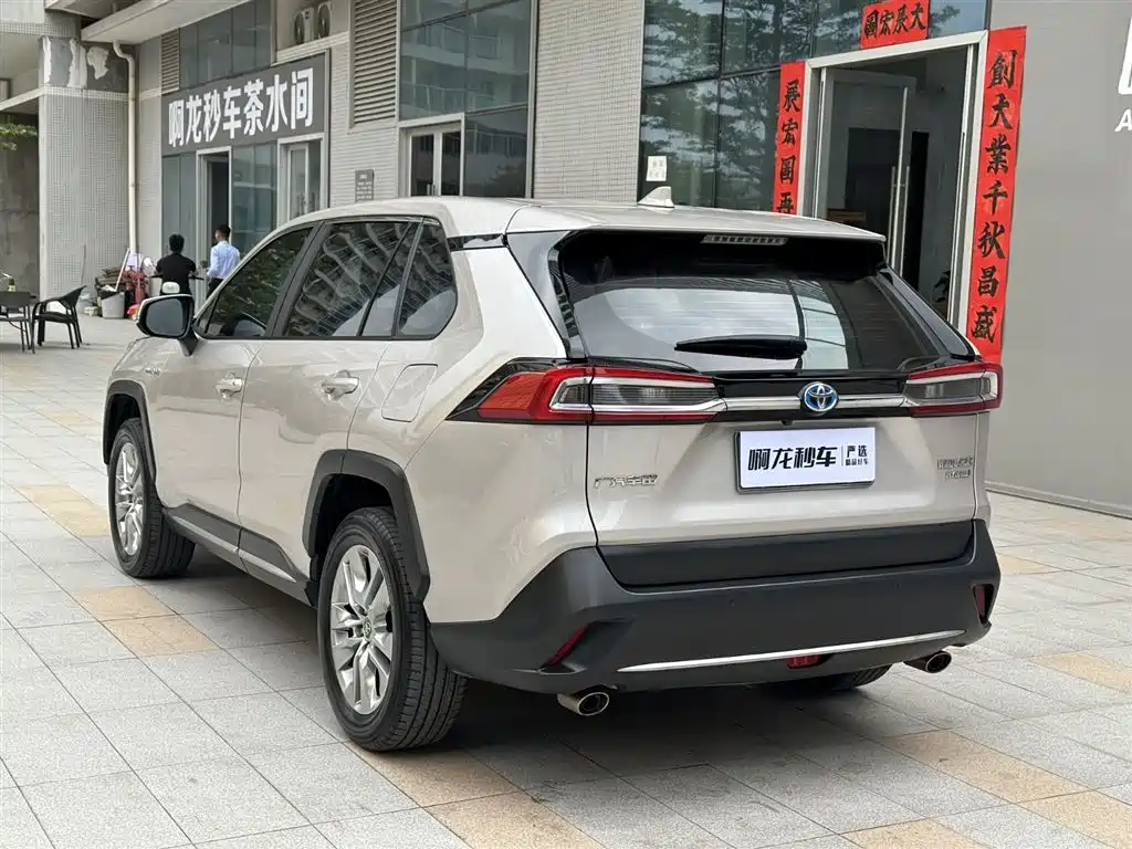 Wilanda 2022 dual engine 2.5L E-CVT two-wheel drive luxury PLUS version купить на сайте DeffCars