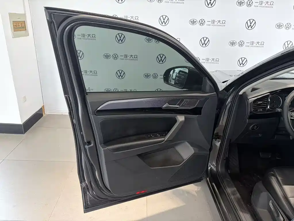 Tanyue 2020 280TSI two-wheel drive comfortable intelligent connected version купить на сайте DeffCars