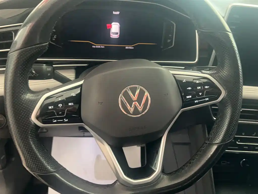 Tiguan L 2022 330TSI automatic two-wheel drive smart version купить на сайте DeffCars