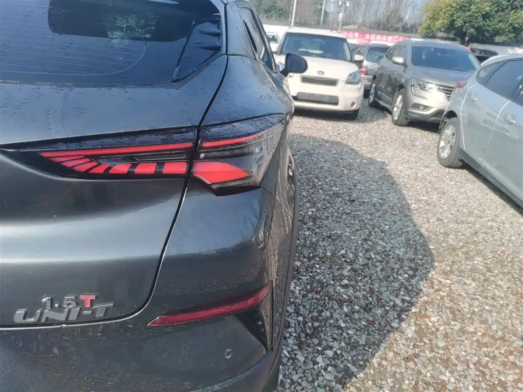 Changan UNI-T 2020 1.5T premium model купить на сайте DeffCars
