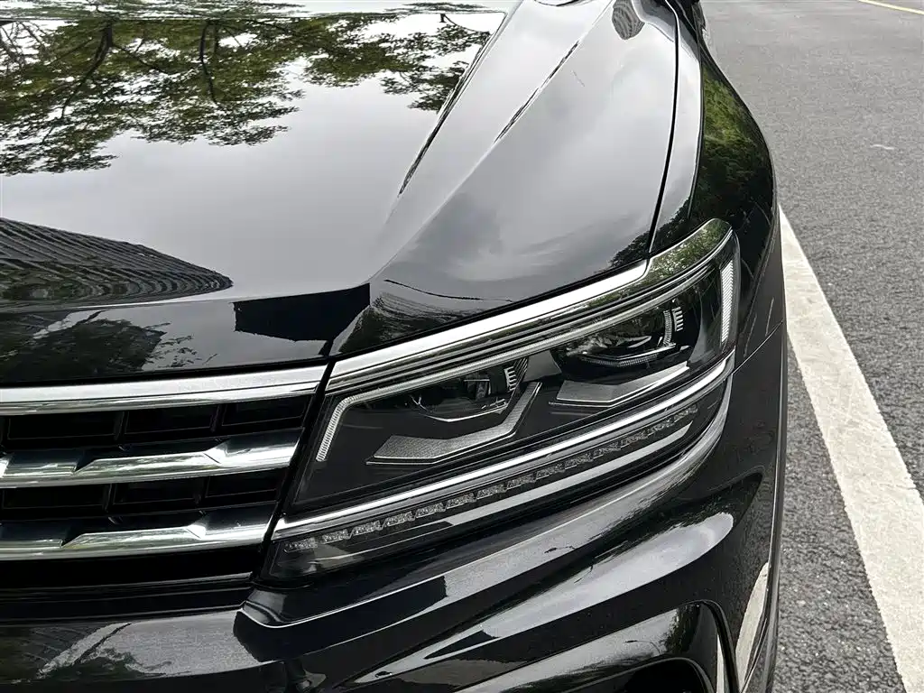 Tiguan L 2020 330TSI automatic two-wheel drive R-Line flagship version National VI купить на сайте DeffCars