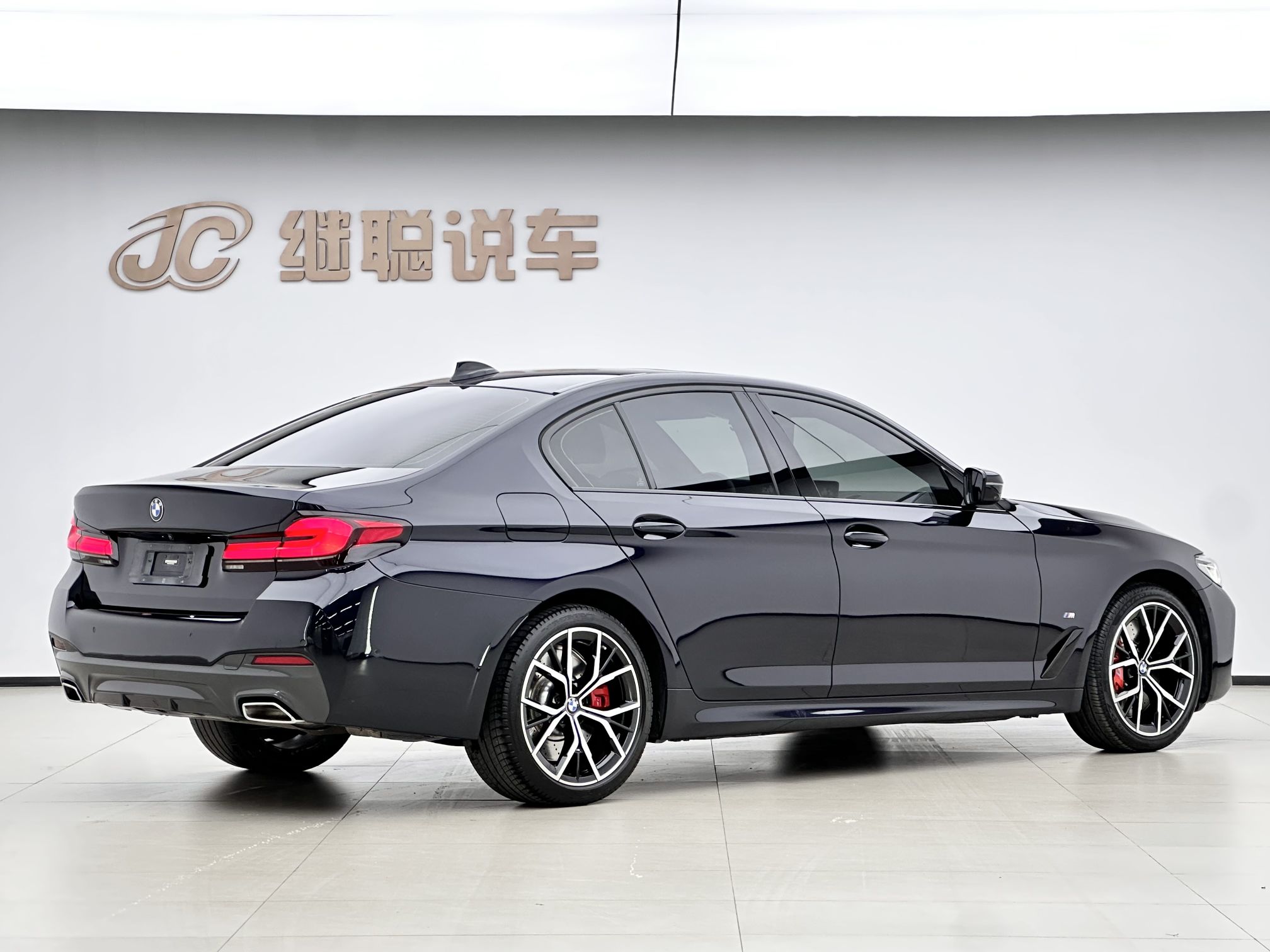 BMW 5 Series Imported 2022 Facelift 530i Fashion Edition M Sports Package купить на сайте DeffCars