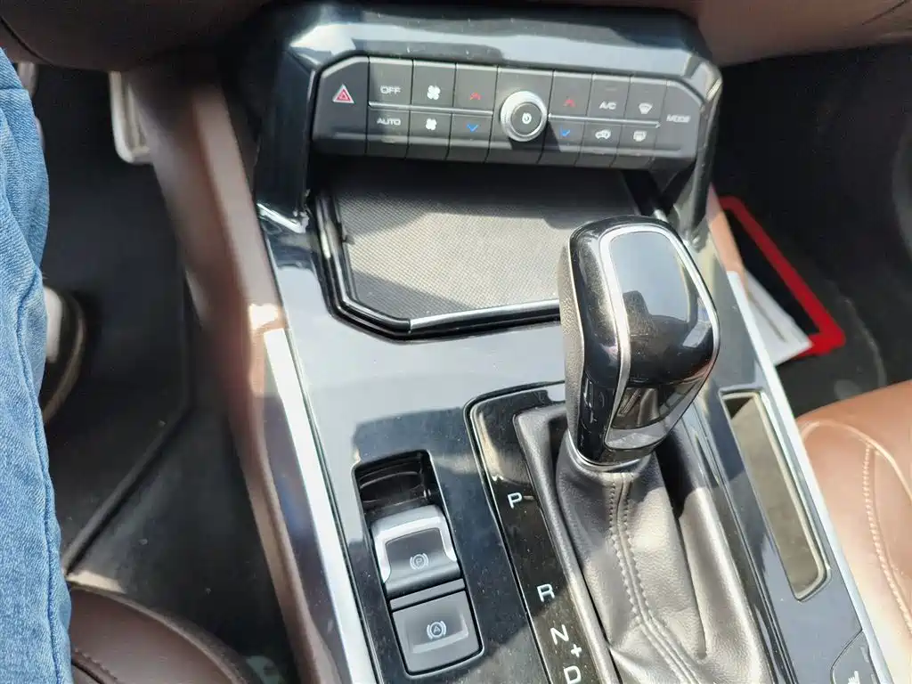Wei brand VV7 2017 2.0T flagship model купить на сайте DeffCars