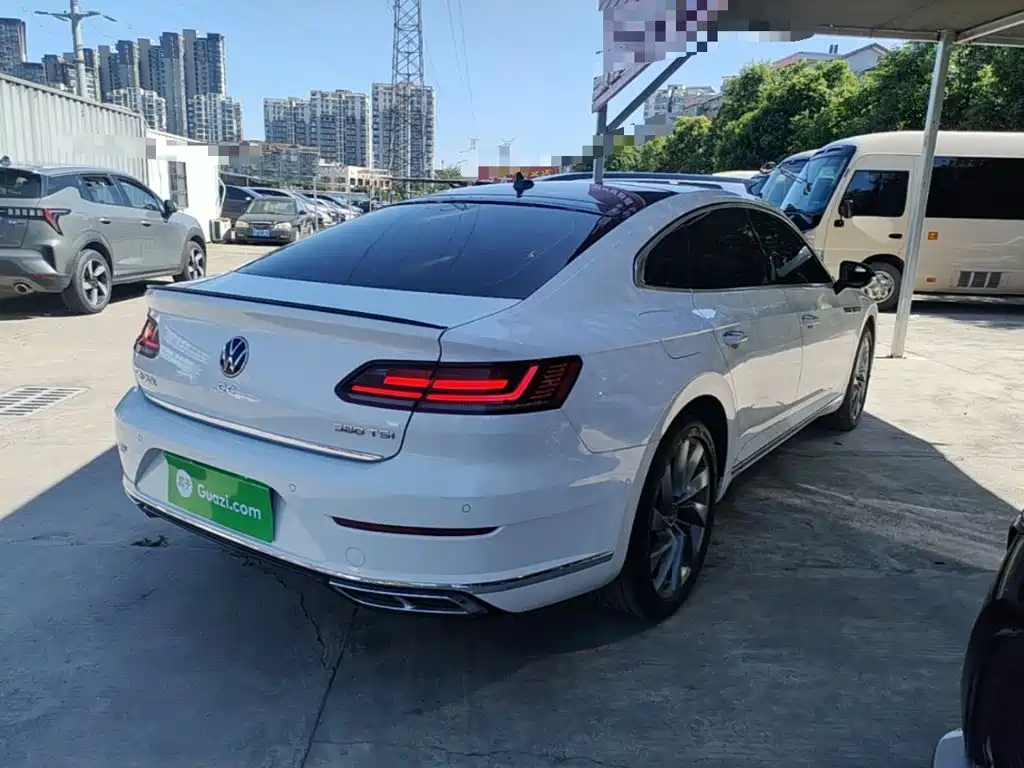 FAW-Volkswagen CC 2024 380TSI eye-catching version купить на сайте DeffCars