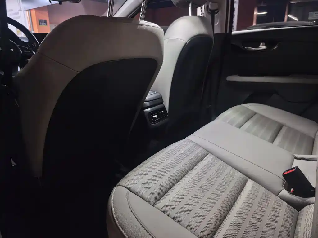Kia K3 2023 1.5L CVT Deluxe Edition купить на сайте DeffCars