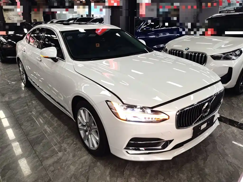 Volvo S90 2020 T5 Zhiyi Luxury Edition купить на сайте DeffCars
