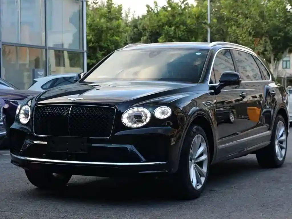 Bentayga 2024 4.0T V8 long wheelbase version купить на сайте DeffCars