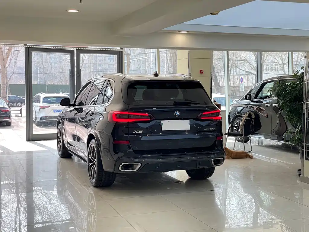 BMW X5 2022 xDrive 30Li Exclusive M Sports Package купить на сайте DeffCars