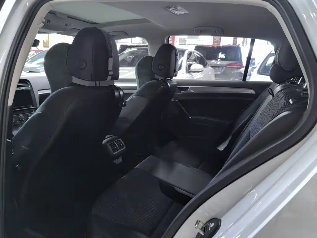 Golf 2020 280TSI DSG comfort model купить на сайте DeffCars