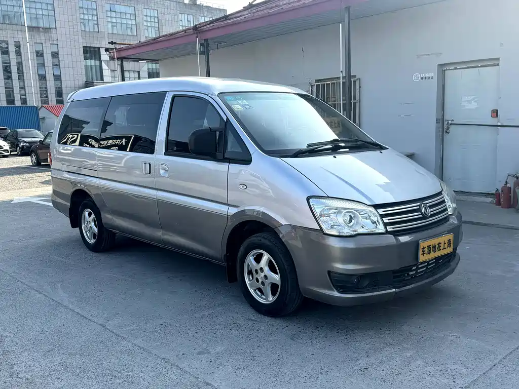Lingzhi 2018 M3L 1.6L 7-seat comfort model купить на сайте DeffCars