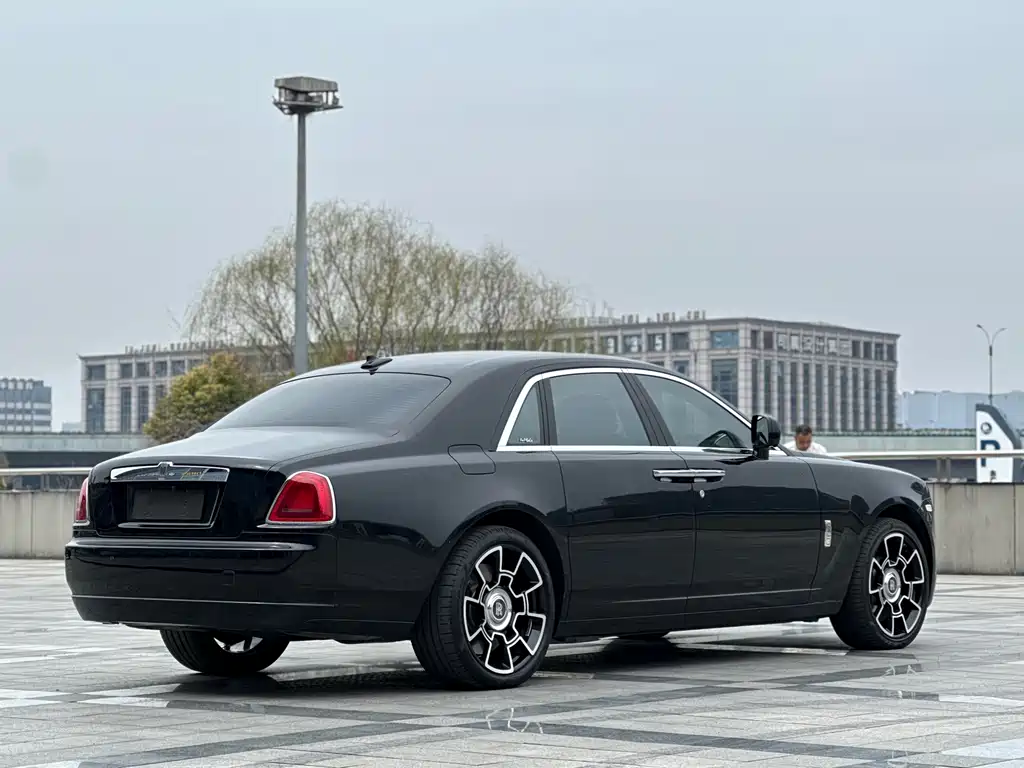 Ghost 2010 6.6T Standard Edition купить на сайте DeffCars