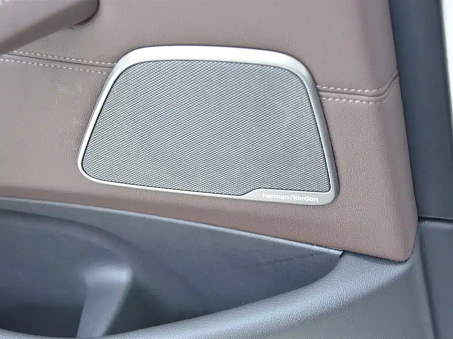 BMW 5 Series 2022 facelift 530Li xDrive luxury package купить на сайте DeffCars