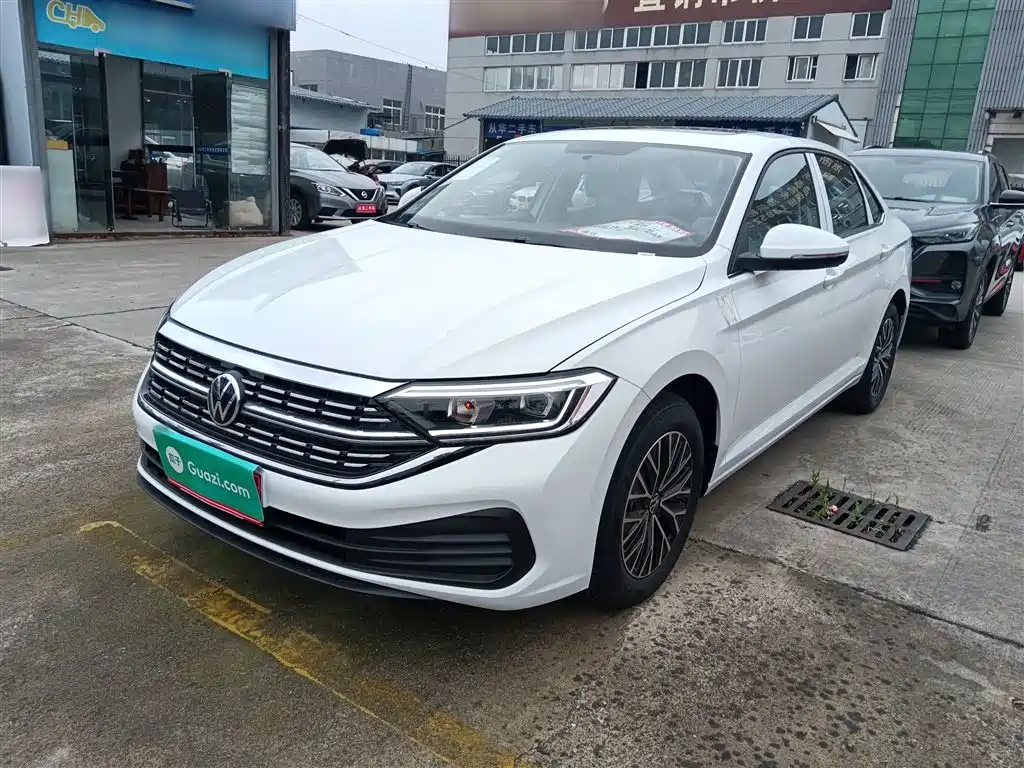Sagitar 2025 facelift 200TSI DSG flyover version купить на сайте DeffCars