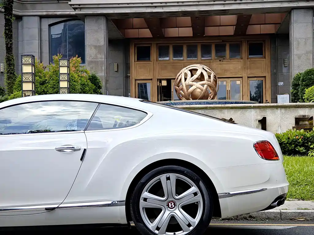 Continental 2012款 4.0T GT V8 купить на сайте DeffCars