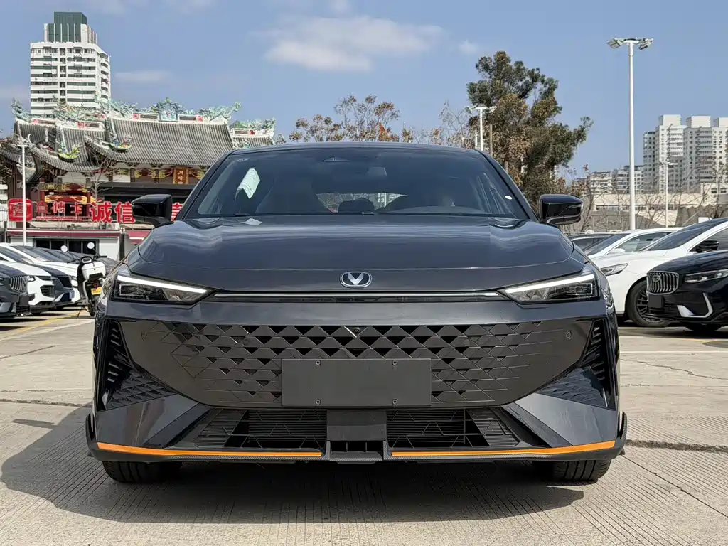 Changan UNI-V 2025 1.5T 500Bar premium sports model купить на сайте DeffCars