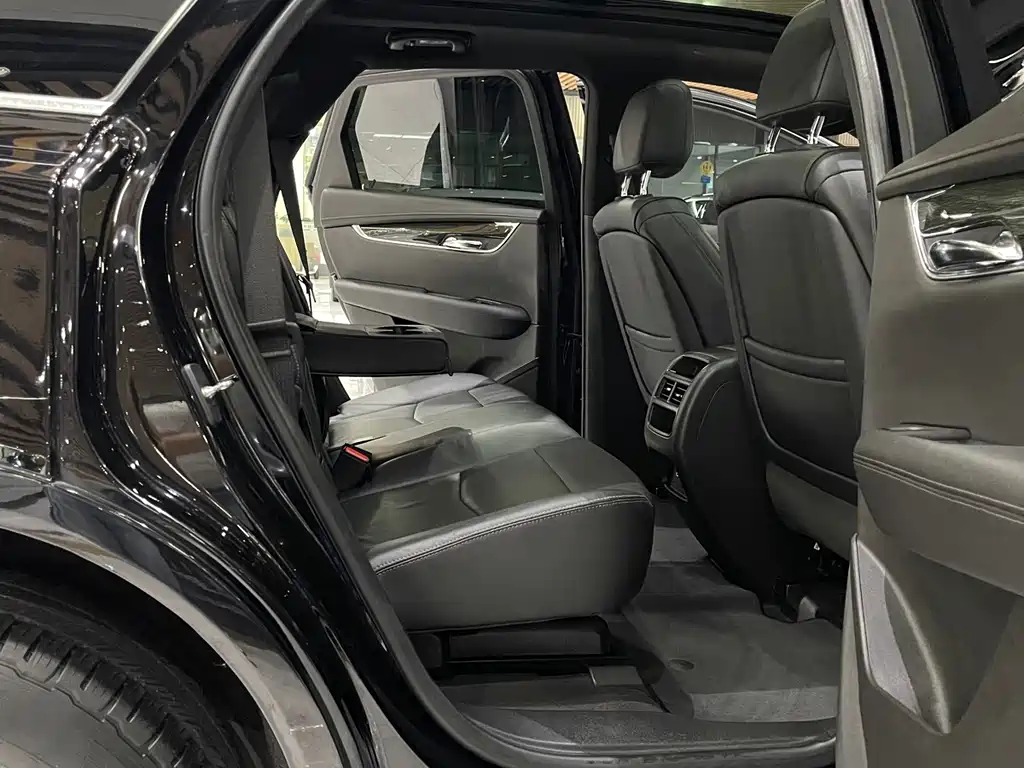 Cadillac XT5 2020 28T luxury model купить на сайте DeffCars
