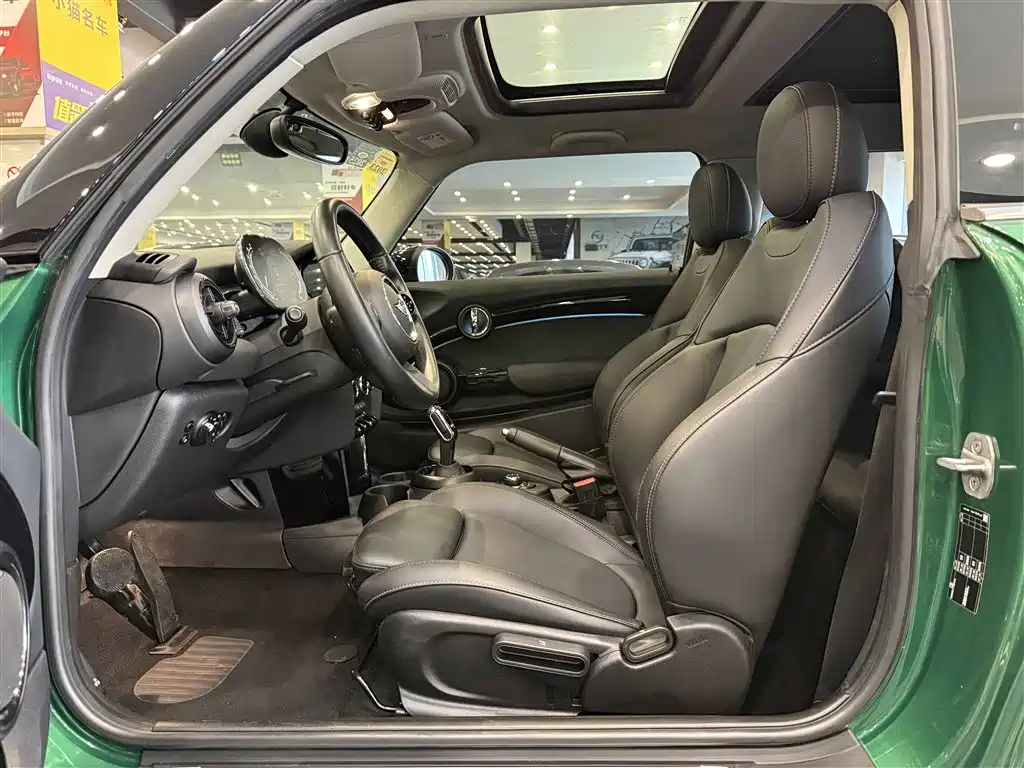 MINI 2022 1.5T COOPER Classic купить на сайте DeffCars