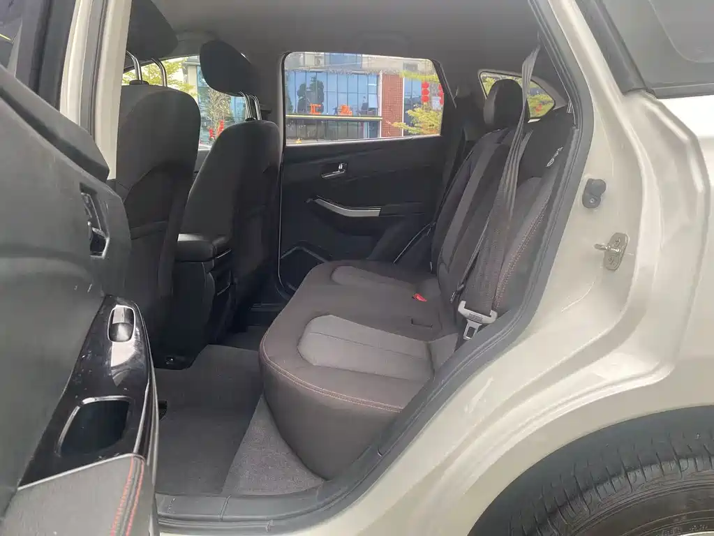 Venucia T70 2019 1.6L manual classic version купить на сайте DeffCars
