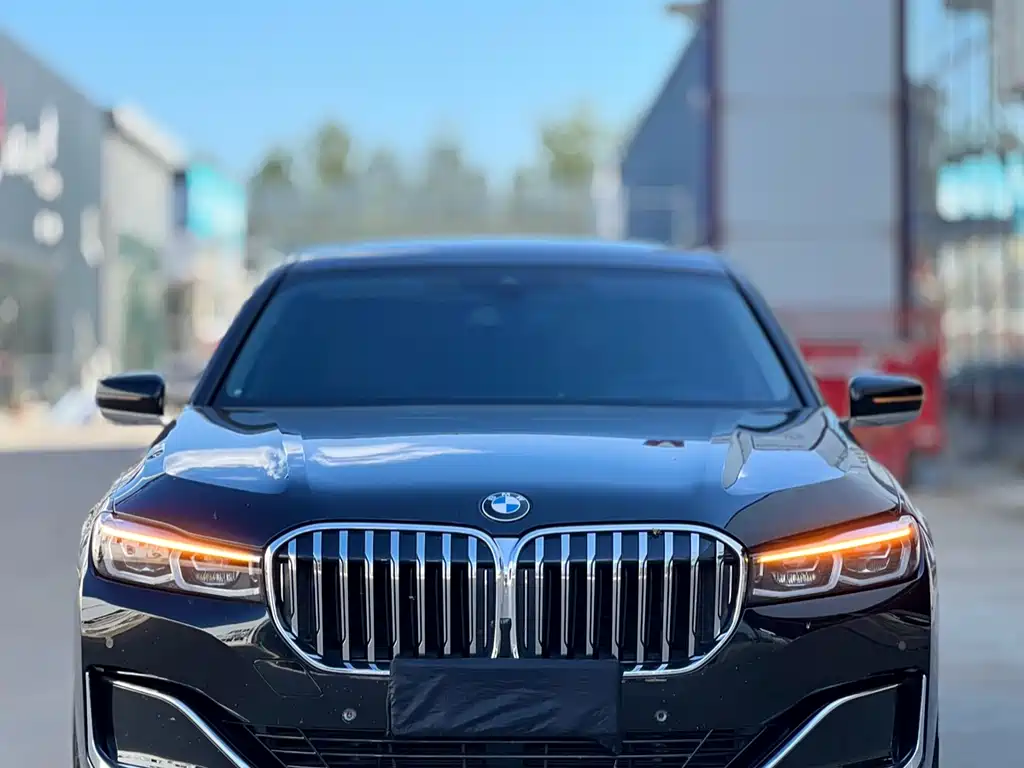 BMW 7 Series 2021 740Li Leading Luxury Package купить на сайте DeffCars