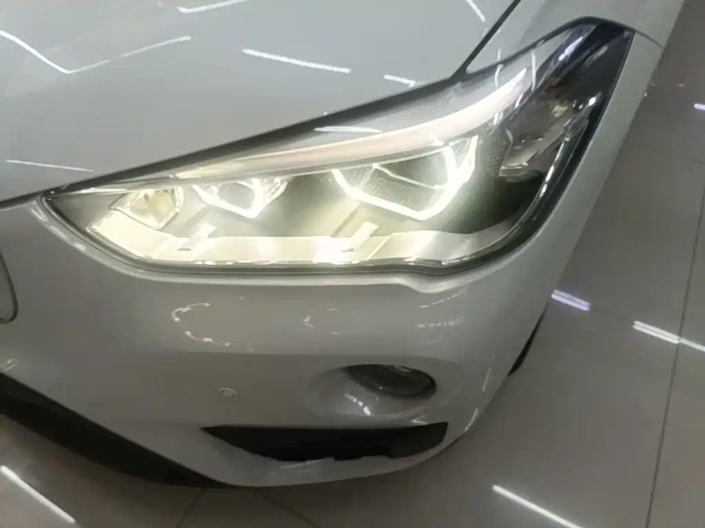 BMW X1 2019 sDrive20Li leading model купить на сайте DeffCars