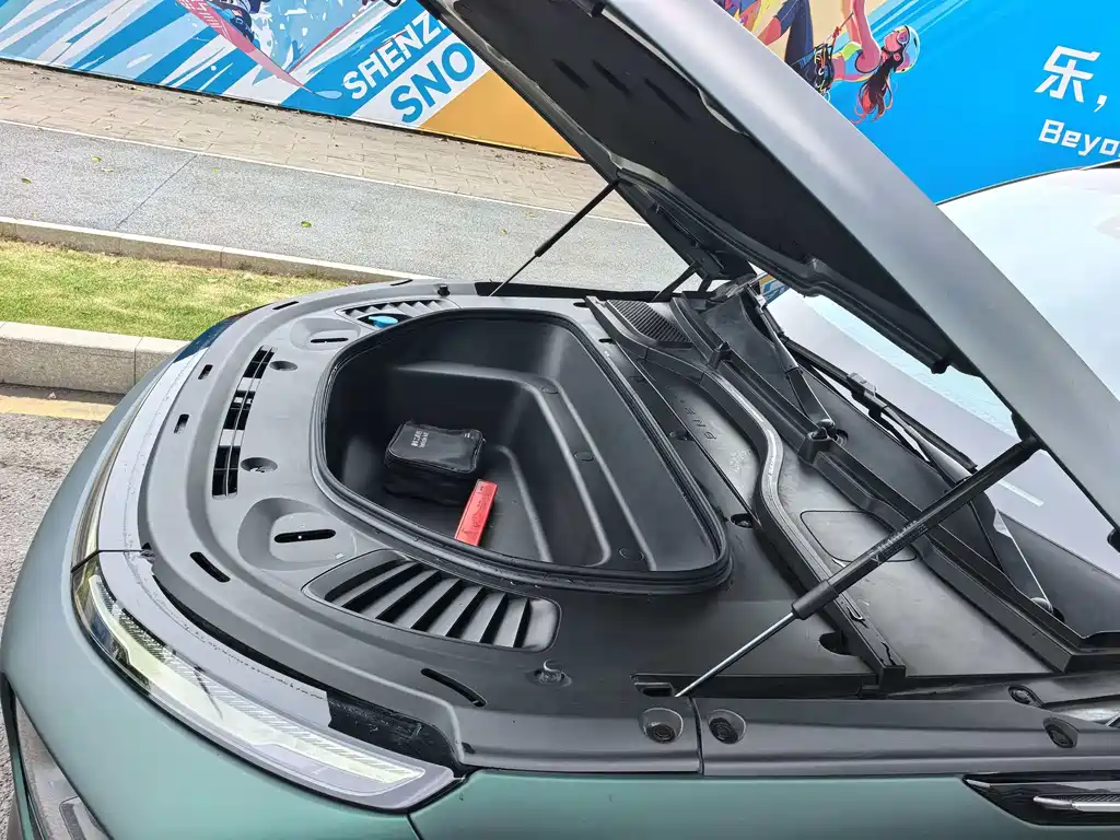 Xpeng G9 2024 model 702 Max купить на сайте DeffCars