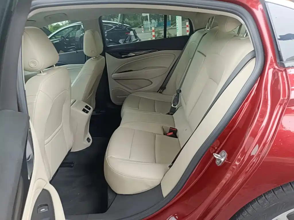 Regal 2020 552T Elite купить на сайте DeffCars