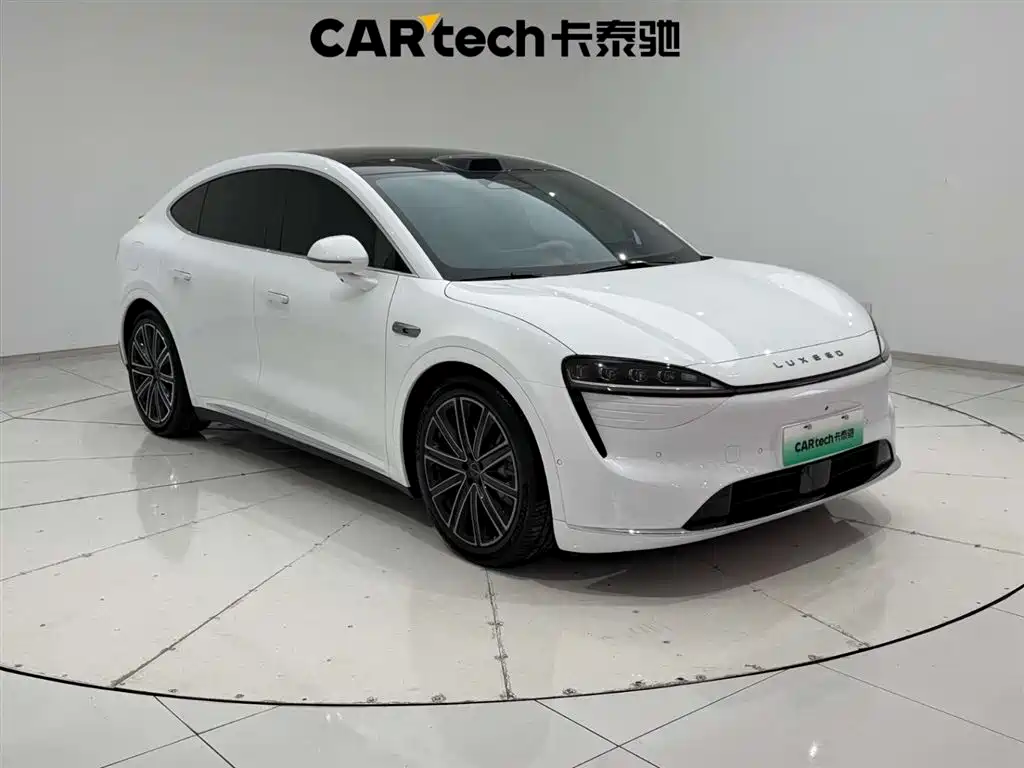 Zhijie R7 2025 extended range 251km Max купить на сайте DeffCars