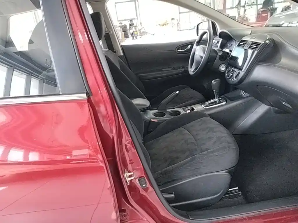 Tiida 2014 1.6L CVT comfort model купить на сайте DeffCars