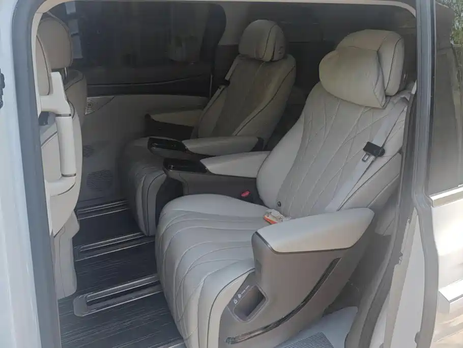 Denza D9 2022 DM-i 1040 Premium Type купить на сайте DeffCars