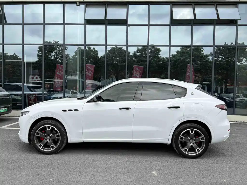 Levante 2016 3.0T standard model купить на сайте DeffCars