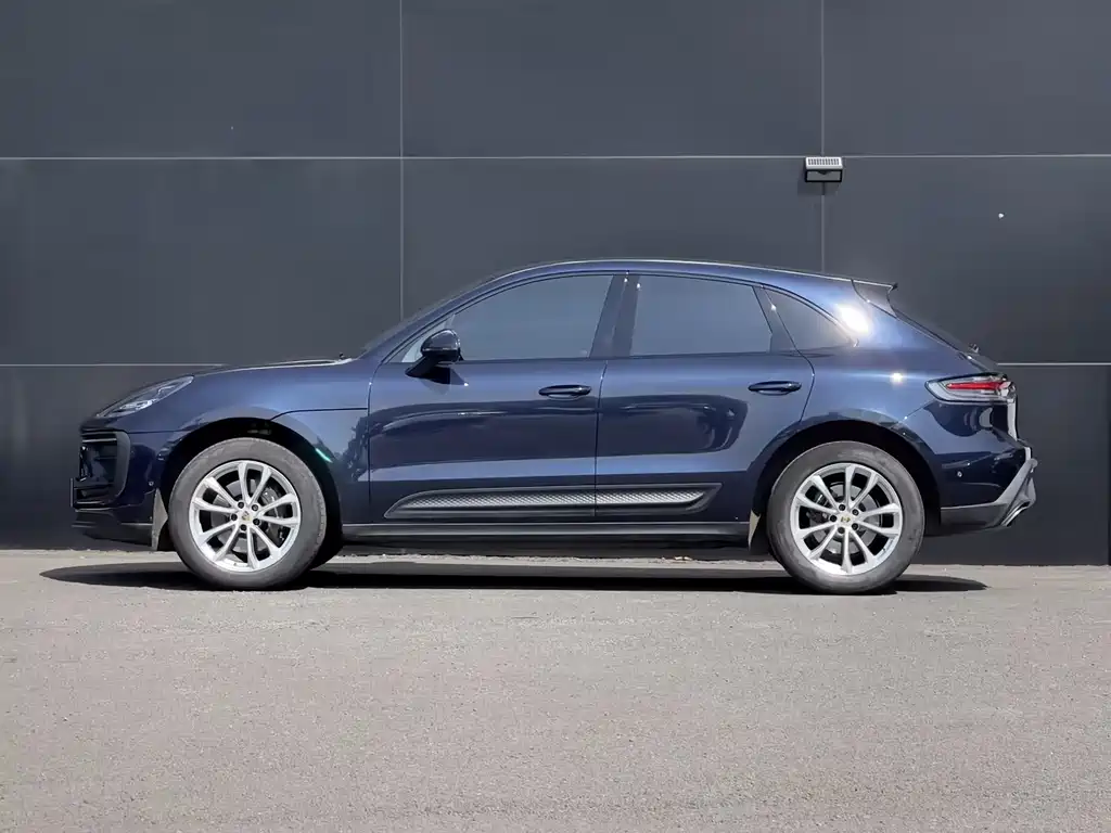 Macan 2022 Macan 2.0T купить на сайте DeffCars