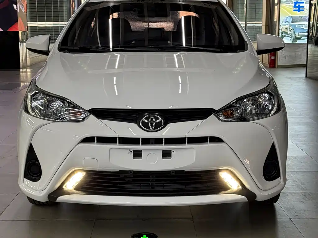 YARiS L 2017 1.5E CVT Charming Edition купить на сайте DeffCars