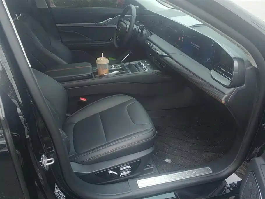 Lincoln Z 2025 2.0T Zunyue Edition купить на сайте DeffCars