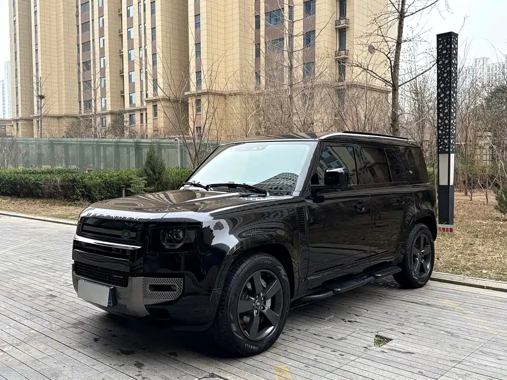Land Rover Defender 2023 110 3.0T P400 X-DYNAMIC HSE купить на сайте DeffCars