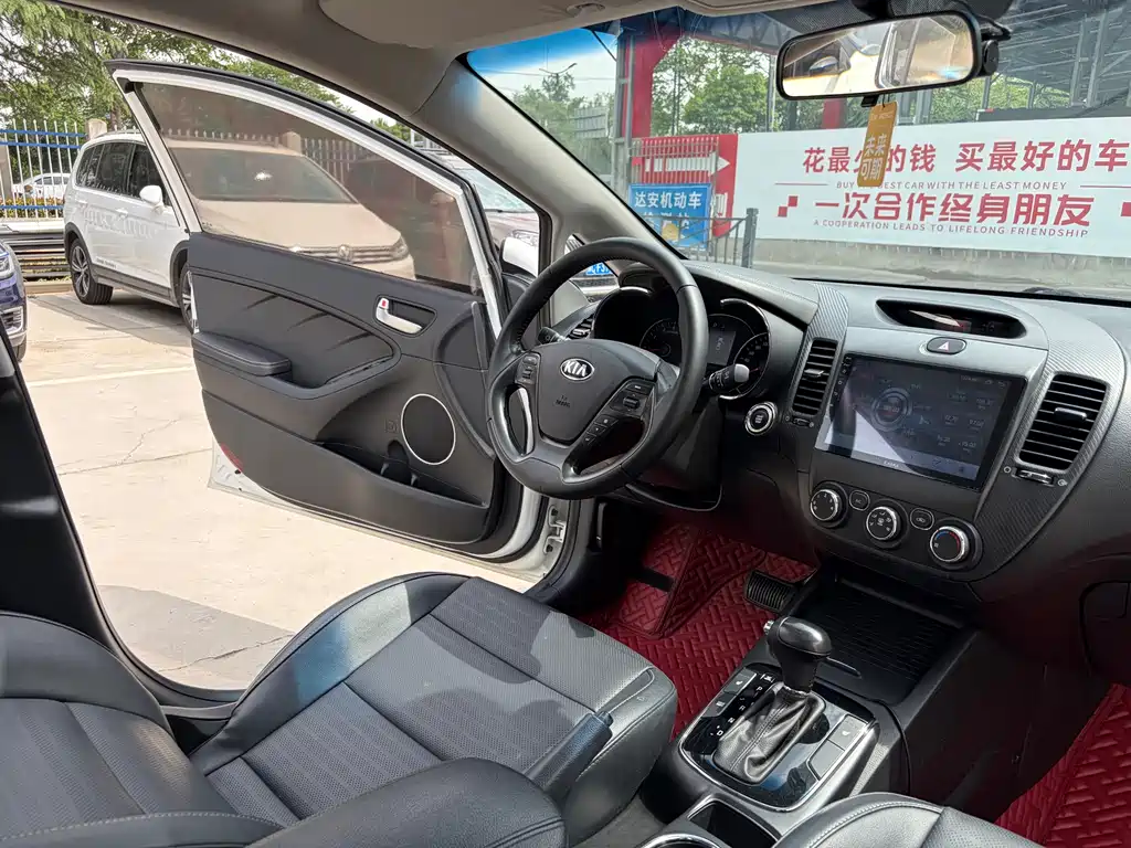 Kia K3 2017 1.6L Automatic 15th Anniversary Special Edition GLS купить на сайте DeffCars