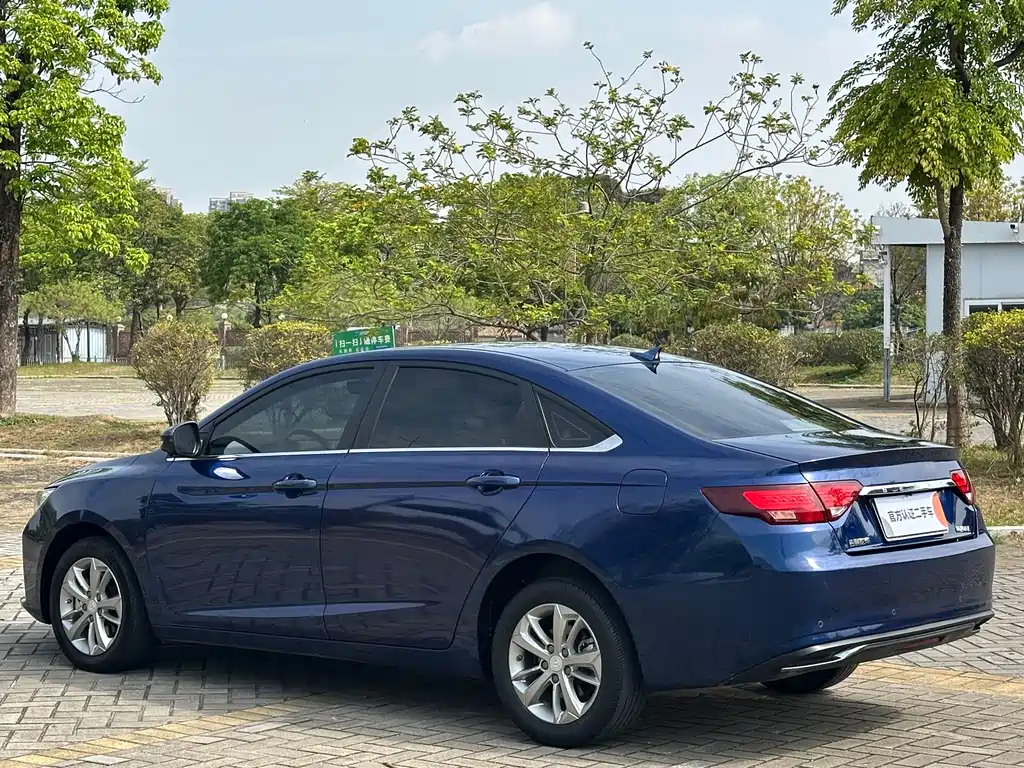 Emgrand GL 2021 UP 1.4T CVT luxury model купить на сайте DeffCars