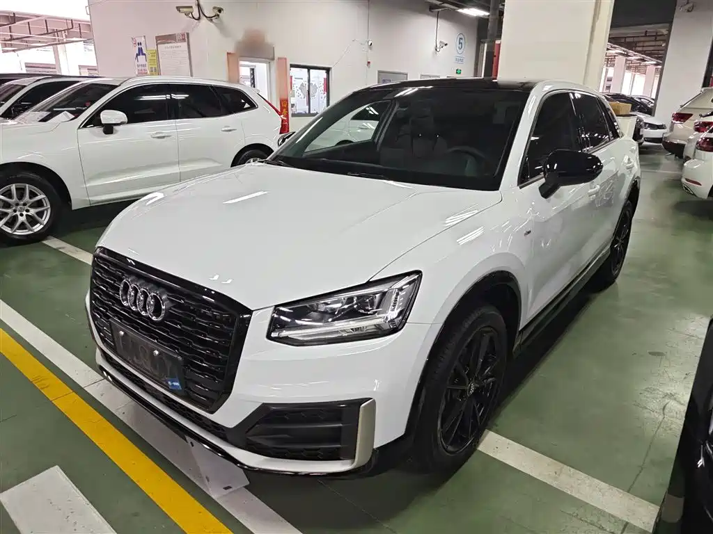 Audi Q2L 2020 35 TFSI fashionable and dynamic купить на сайте DeffCars