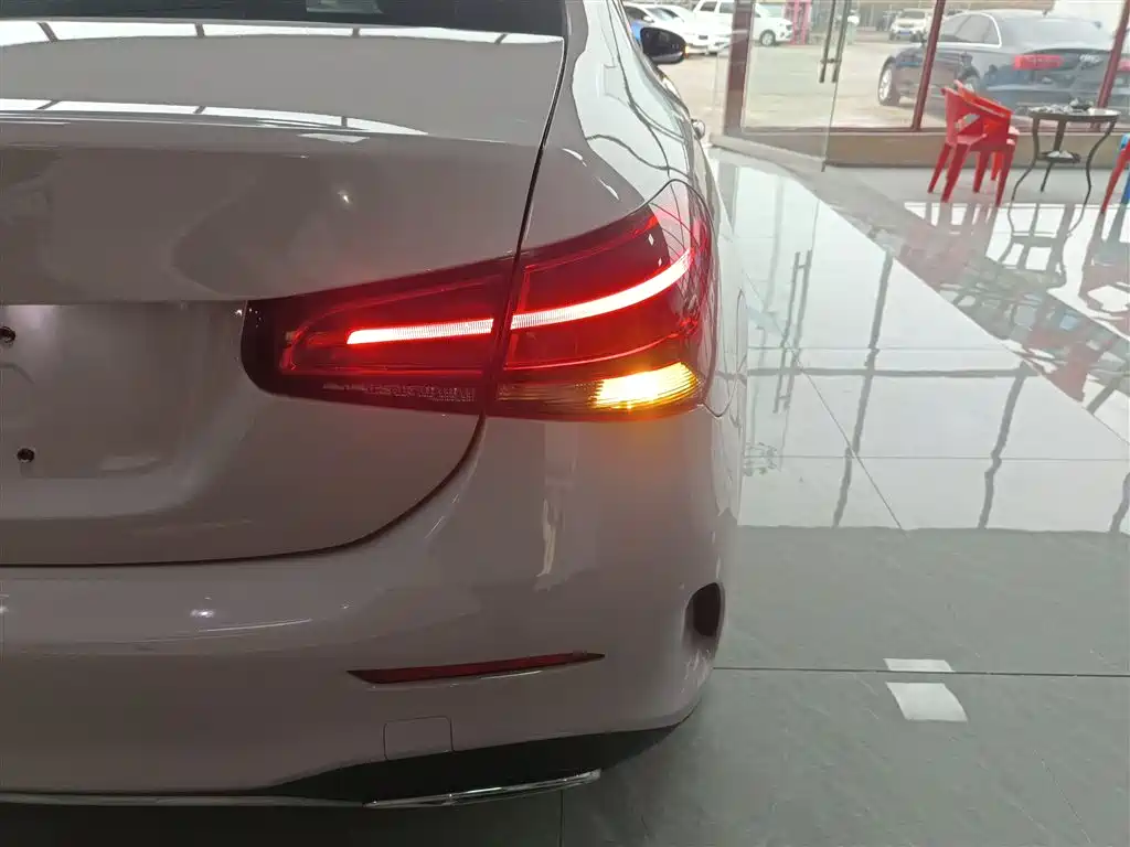 Mercedes-Benz A-Class 2021 facelift A 180 L sports sedan купить на сайте DeffCars