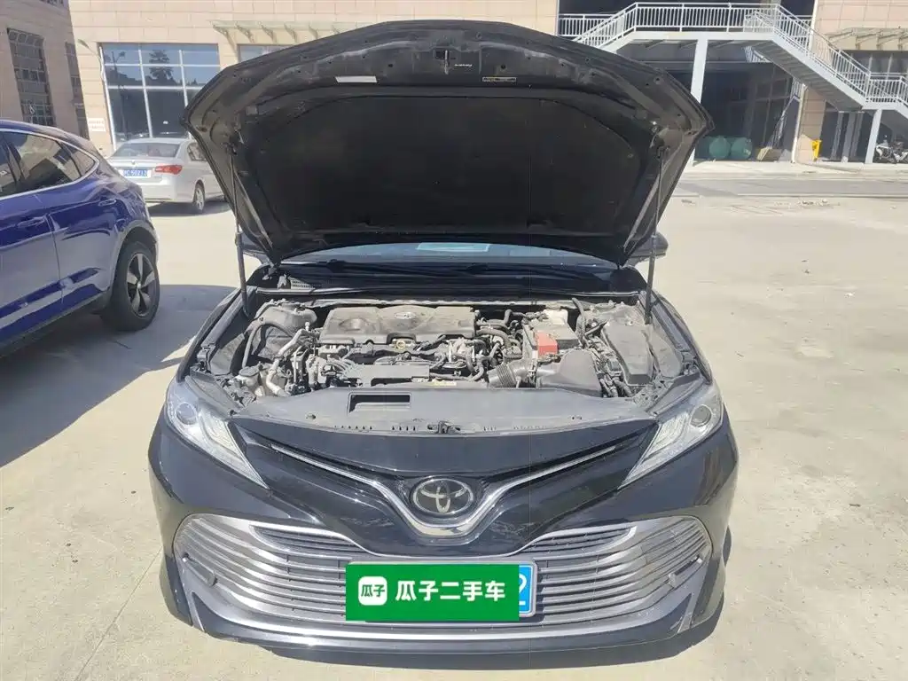 Camry 2018 2.5G Deluxe Edition купить на сайте DeffCars