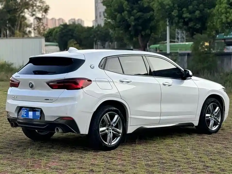 BMW X2 2021 sDrive25i Leading M Off-Road Package купить на сайте DeffCars
