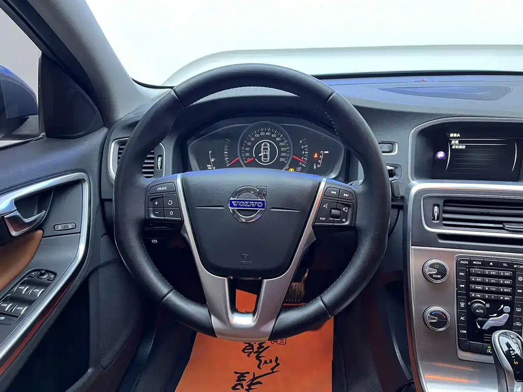 Volvo S60 2017 S60L T3 Smart Edition купить на сайте DeffCars