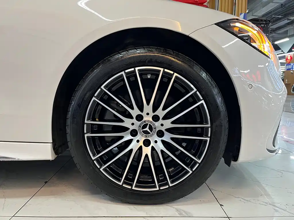 Mercedes-Benz C-Class 2023 facelift C 260 L sports version купить на сайте DeffCars