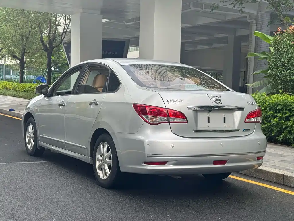 Sylphy 2018 Classic 1.6XE+ CVT Leading Edition купить на сайте DeffCars