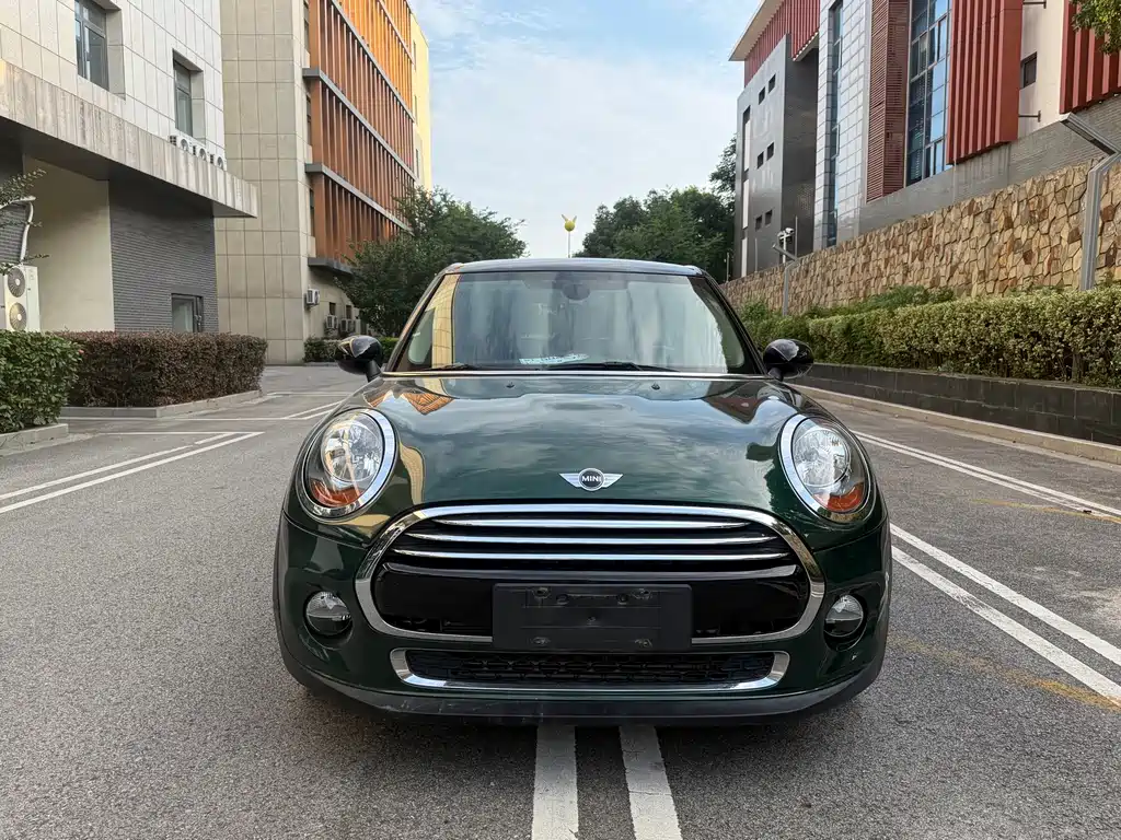 Mini 2016 1.5T COOPER five-door version купить на сайте DeffCars