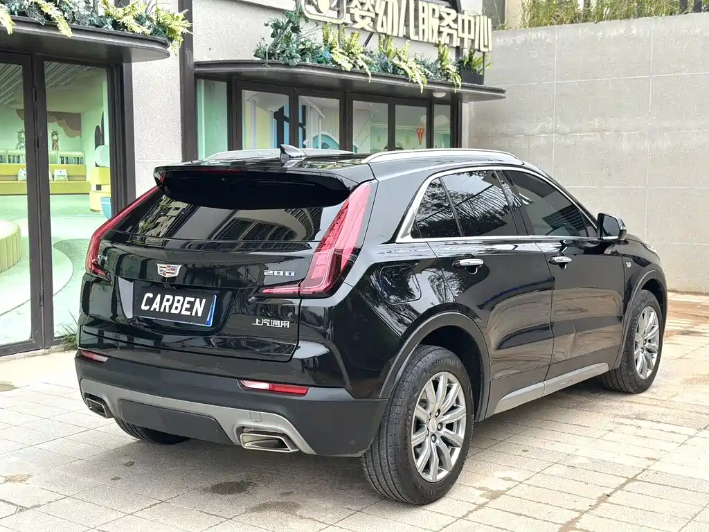 Cadillac XT4 2022 28T two-wheel drive premium model купить на сайте DeffCars