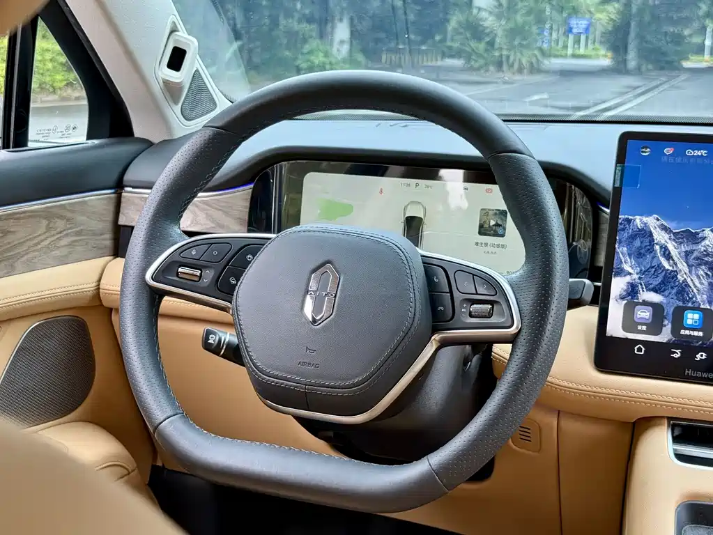 Wenjie M5 2022 extended range four-wheel drive ultimate version купить на сайте DeffCars