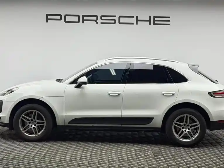 Macan 2021 2.0T купить на сайте DeffCars