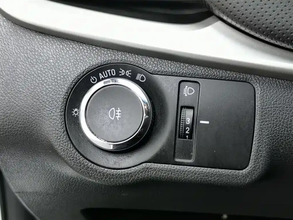 Cruze 2019 RS 330T Automatic Fun Edition National VI купить на сайте DeffCars