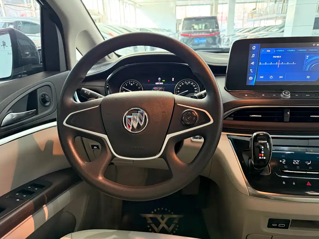 Buick GL8 2021 Land Business Class 652T Comfort купить на сайте DeffCars